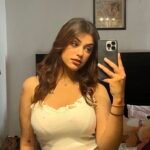 best mirror selfie dp